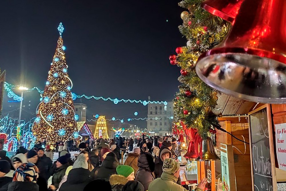 Târgul și Pomul de Crăciun rămân în PMAN încă câteva zile